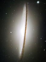 Спиральная Галактика M104 «Большое сомбреро» (фото Хаббла)