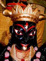 Кали Ма («Чёрная Мать») – индийская богиня смерти, разрушения, страха и ужаса, супруга разрушителя Шивы