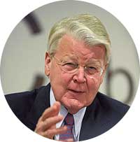 Исландия отвоевала свободу и отдает банкиров под суд