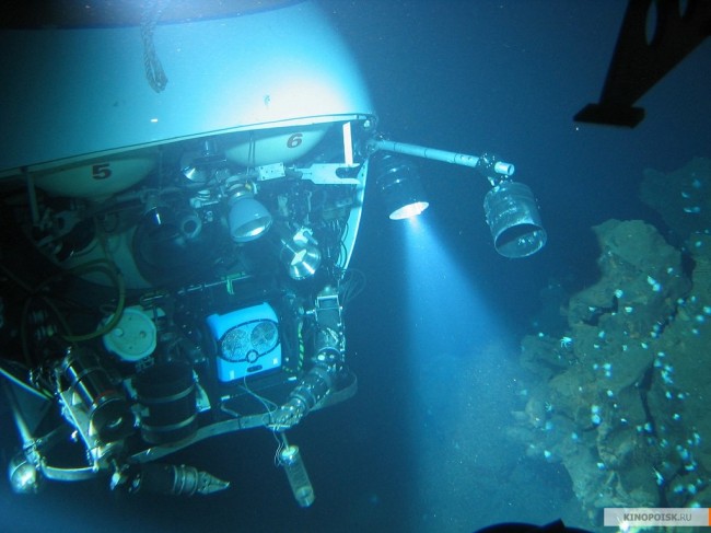 Загадочные Пирамиды на дне озера  (Китай)