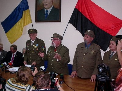 Коричневые уроки: от Прибалтики до Украины