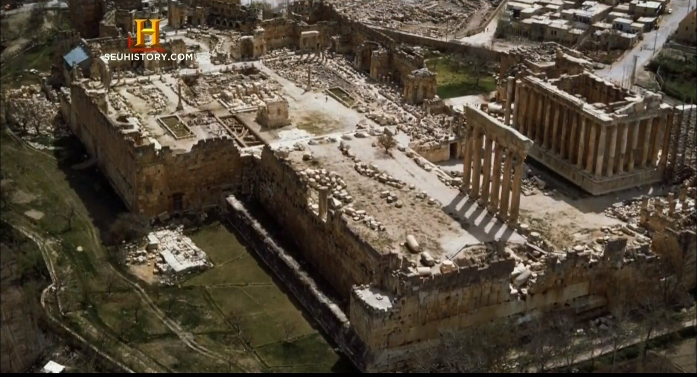 Кто и зачем построил Баальбек?