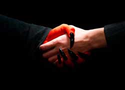 Всемирный Содом рукоплещет России